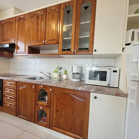 Danica Mit Balkon By Interhome