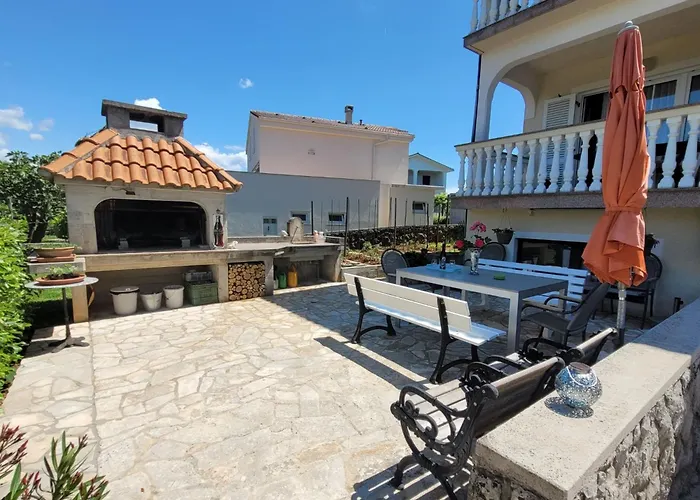 아파트 Danica Mit Balkon By Interhome *