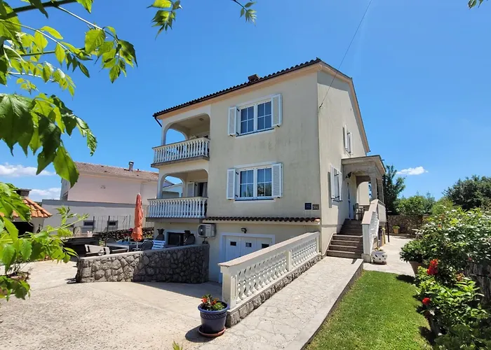 Danica Mit Balkon By Interhome Daire