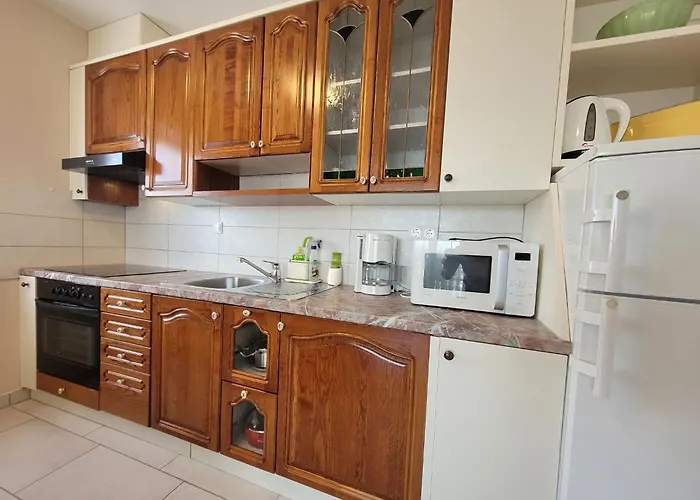 Danica Mit Balkon By Interhome